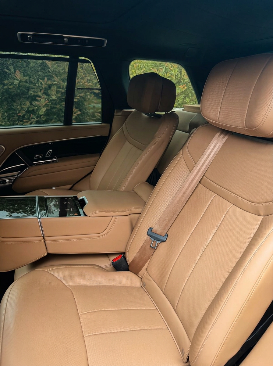 Range Rover — 02