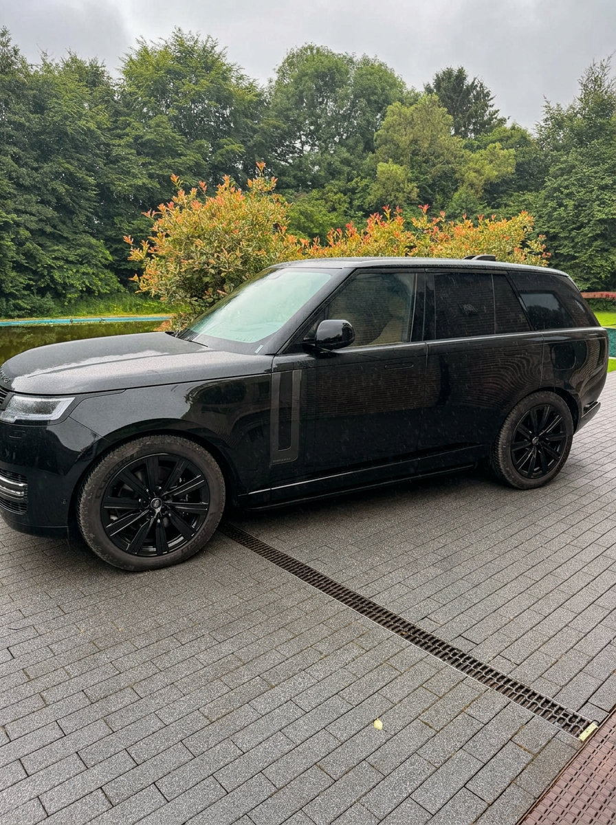 Range Rover — 06